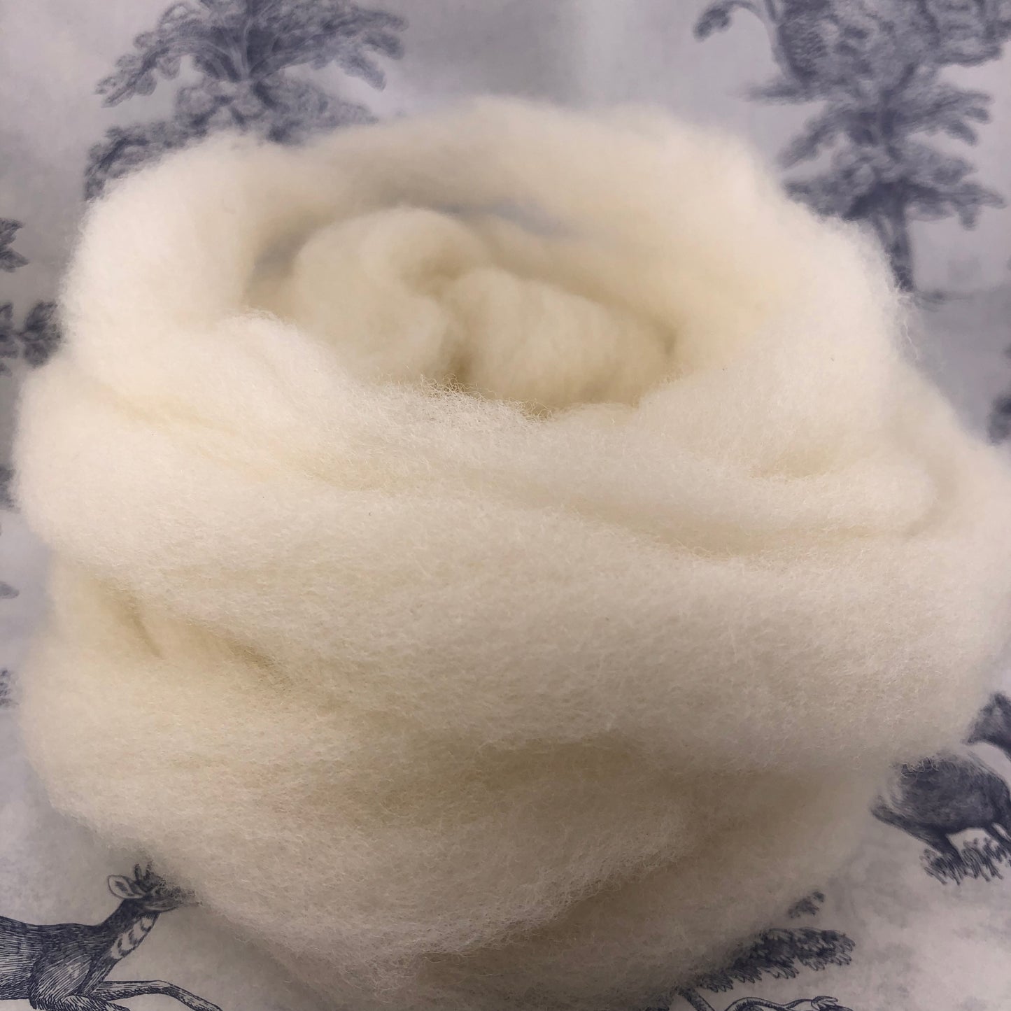 Romeldale Roving (4 ounces)